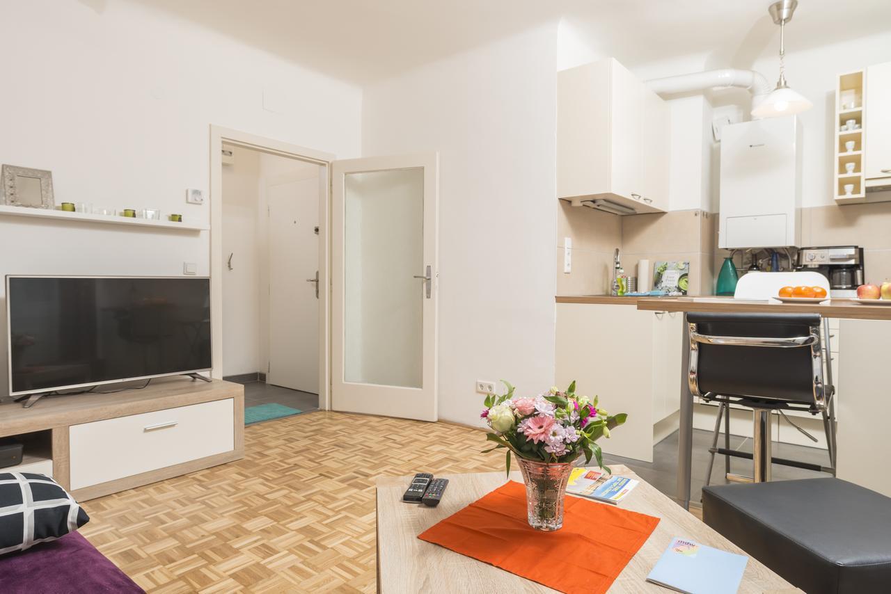 Apartamento Hideaway Am Tabor Viena Exterior foto